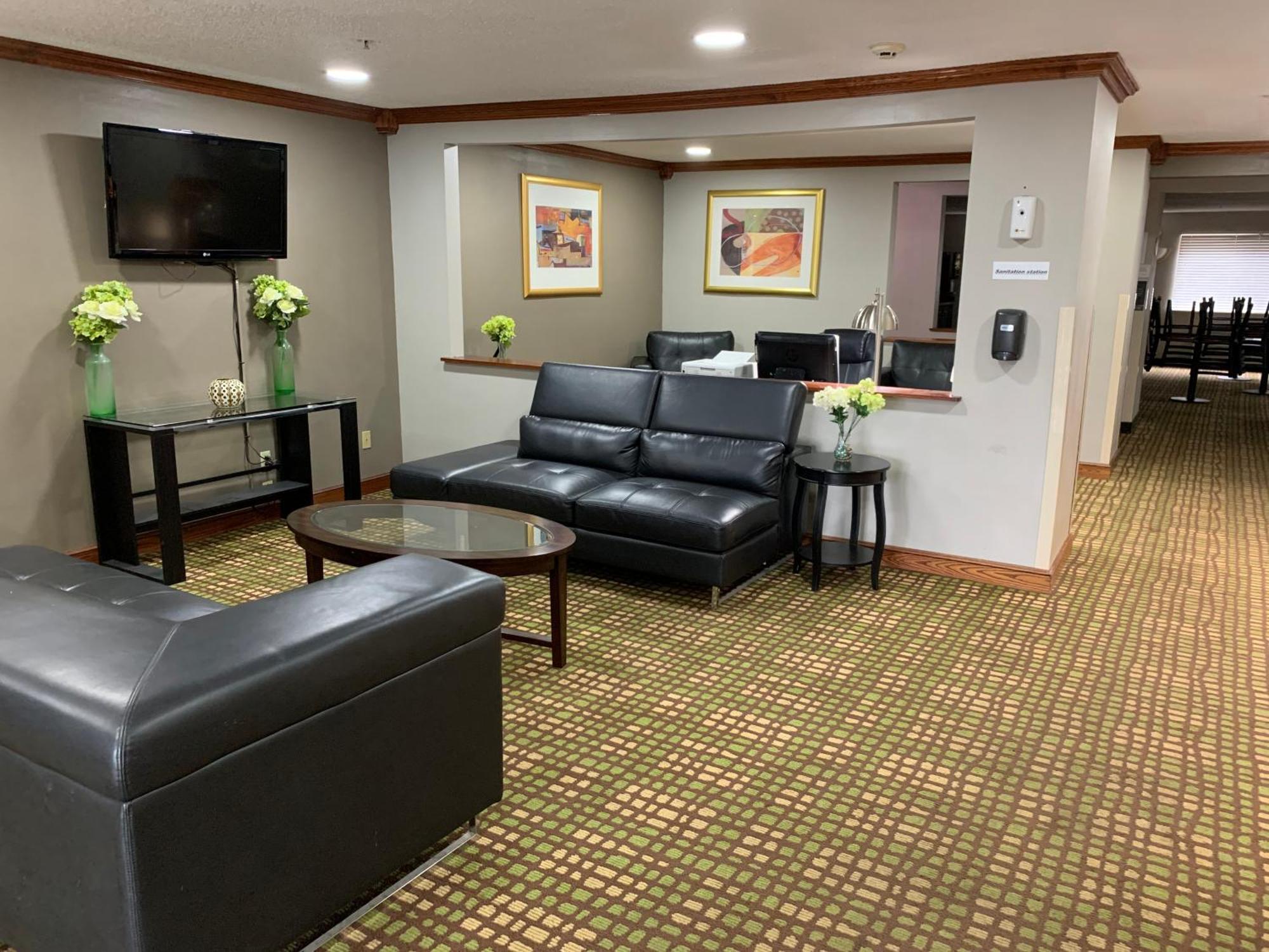 Hotel Baymont By Wyndham Piqua Esterno foto