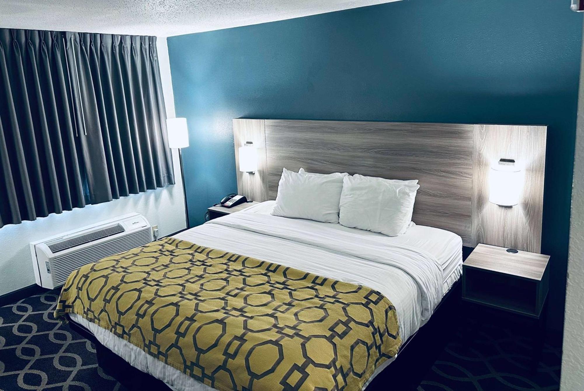 Hotel Baymont By Wyndham Piqua Esterno foto
