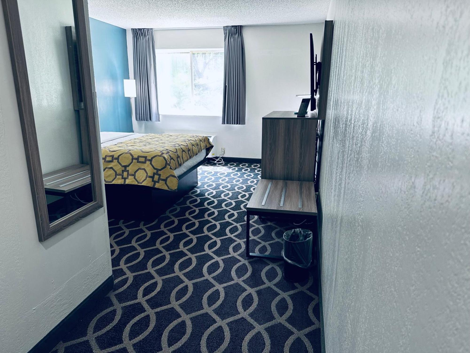 Hotel Baymont By Wyndham Piqua Esterno foto