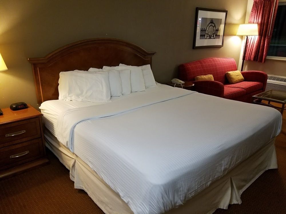 Hotel Baymont By Wyndham Piqua Esterno foto