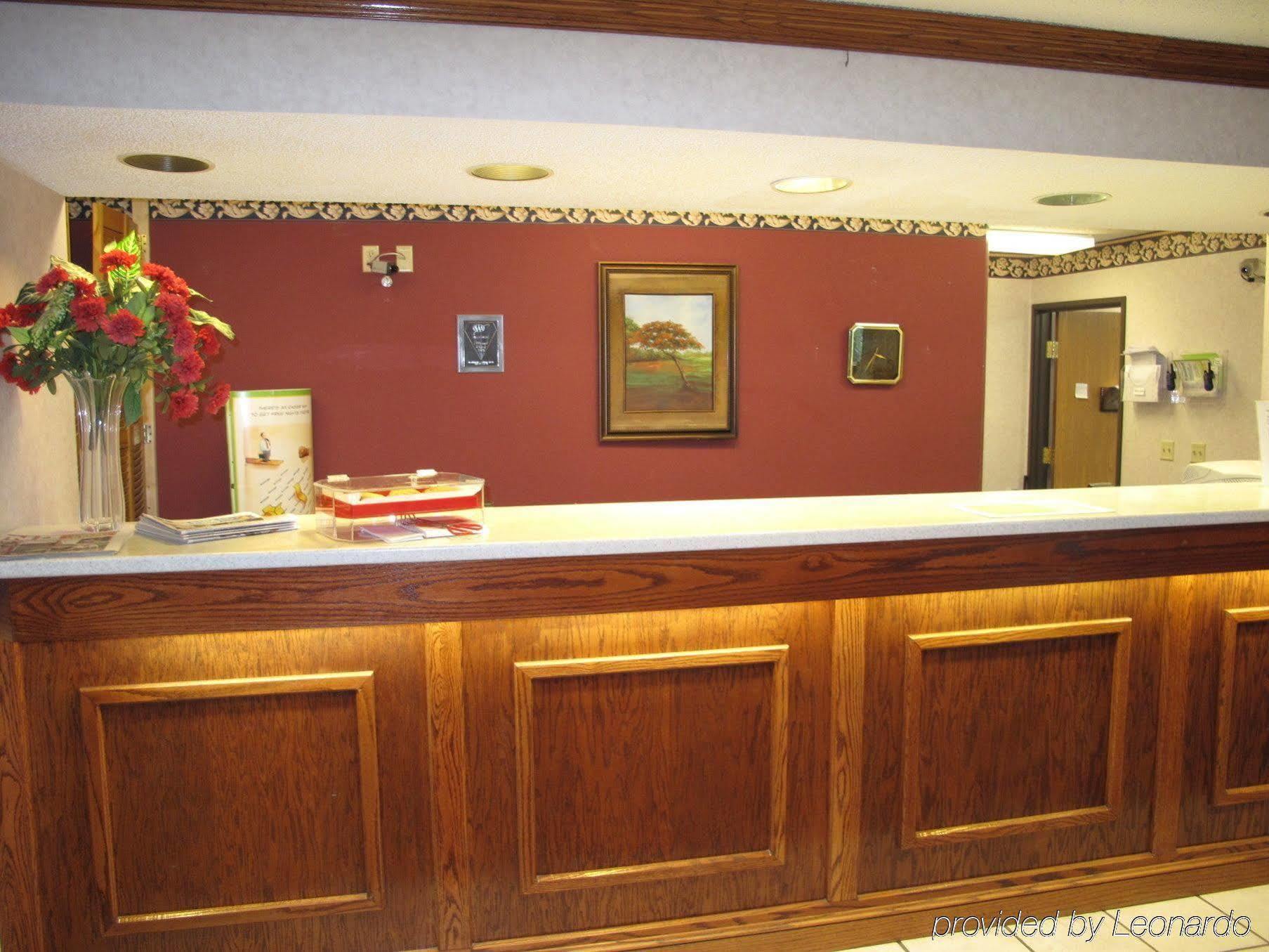 Hotel Baymont By Wyndham Piqua Esterno foto